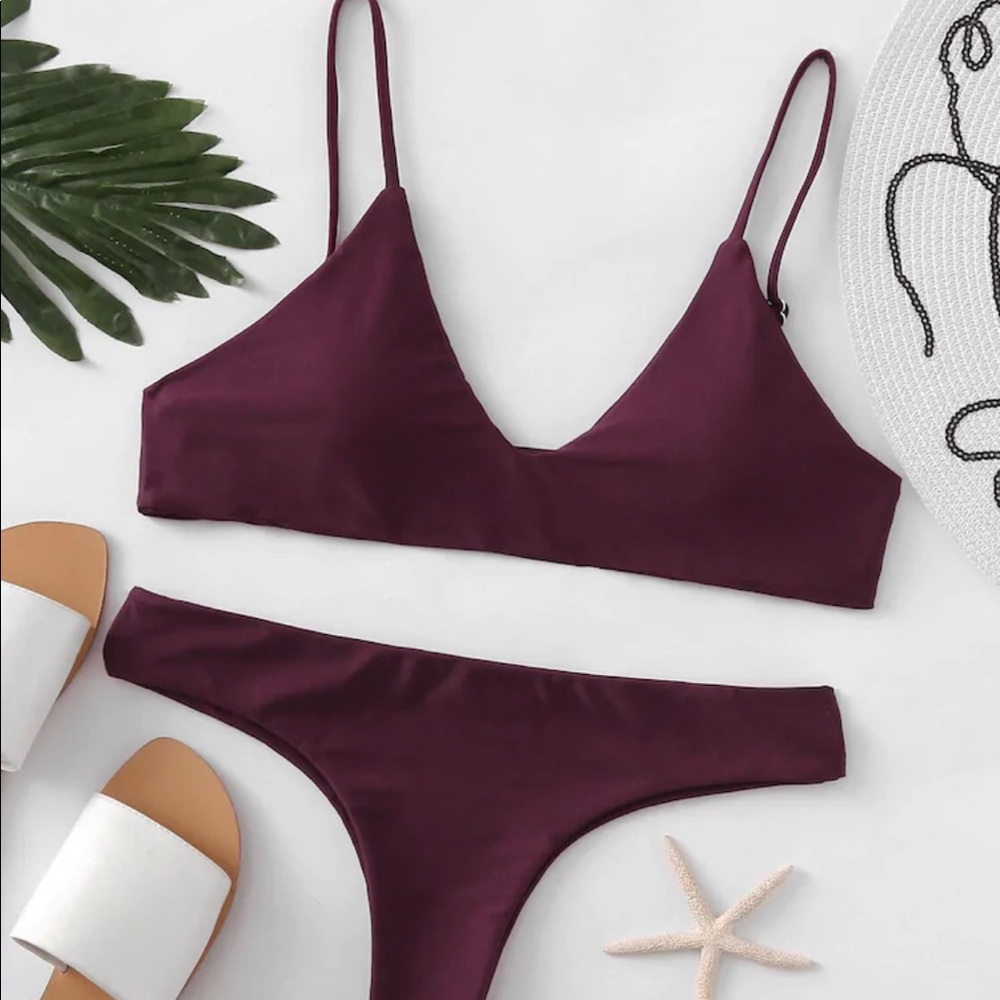 Adjustable Straps Plunge Bikini